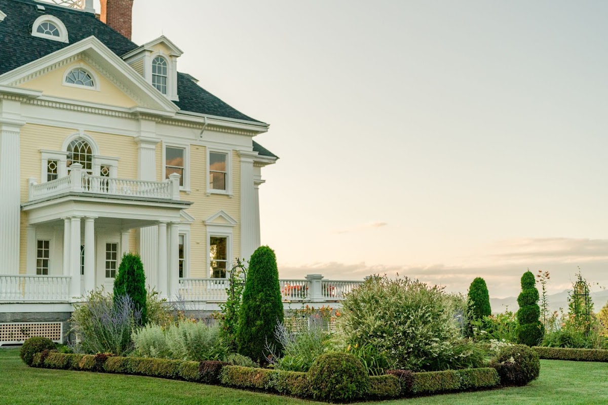The Inn at Burklyn and Restaurant