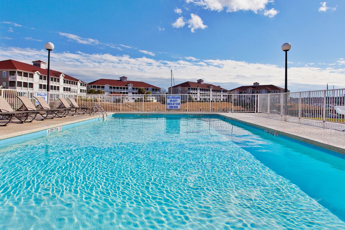 Holiday Inn Express & Suites N. Myrtle Beach-Little River photo 3