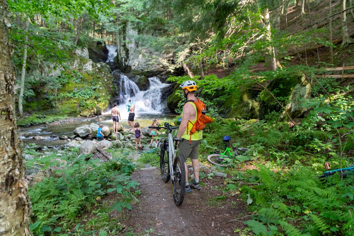 Madbush Falls photo 3