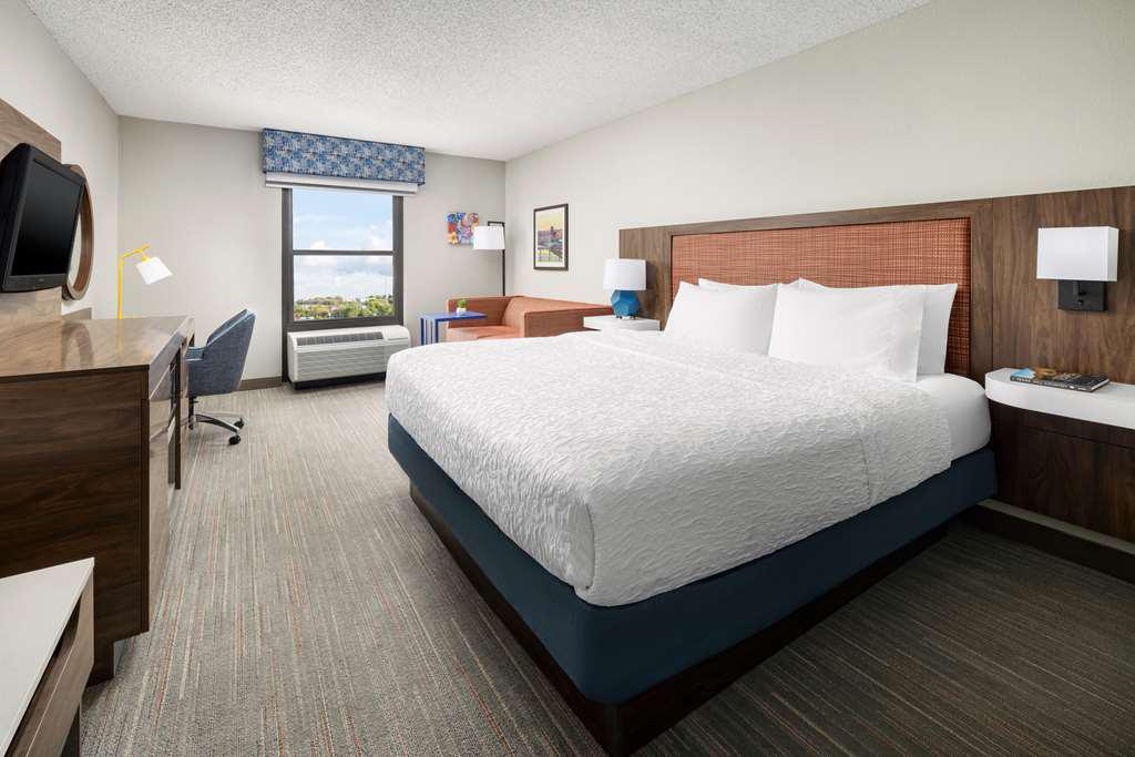 Hampton Inn Laredo photo 3
