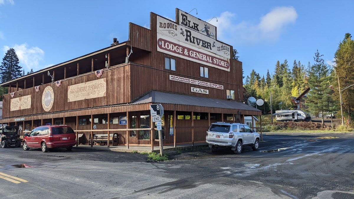Elk River Lodge & General Store photo 3