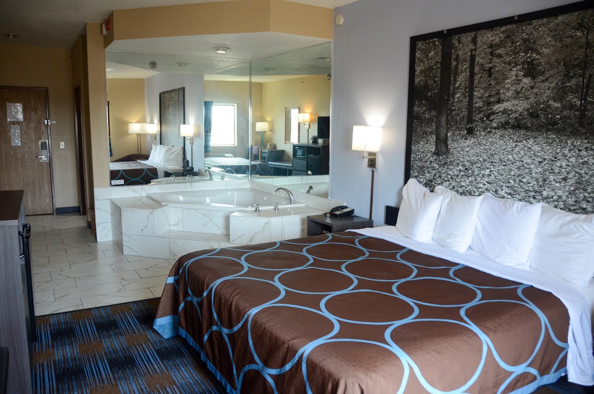 Super 8 by Wyndham Columbia East photo 2