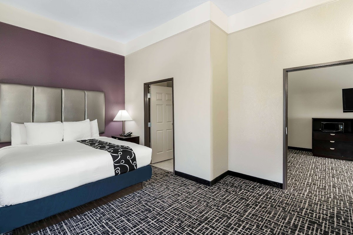 La Quinta Inn & Suites by Wyndham Canton MS photo 2