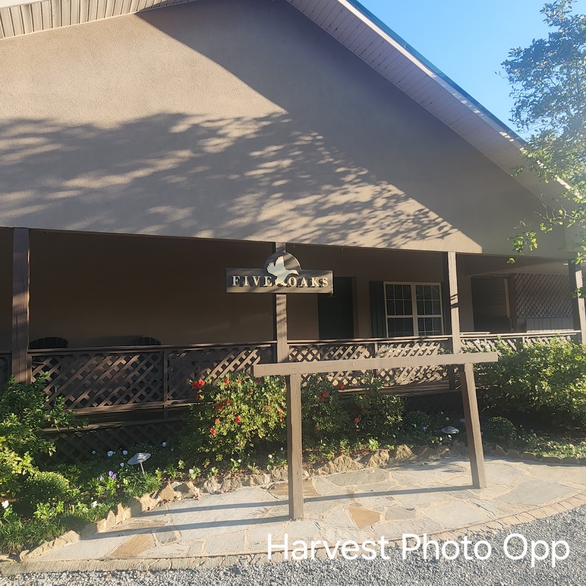 Five Oaks Hunting Lodge