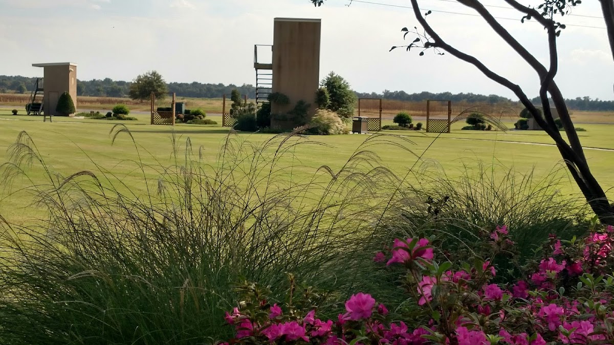 Five Oaks Hunting Lodge photo 3