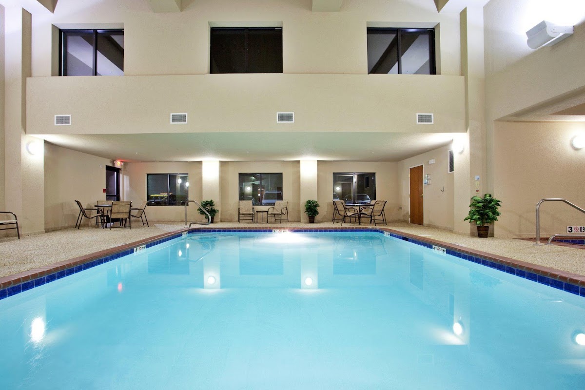 Holiday Inn Express & Suites Lewisburg by IHG photo 3
