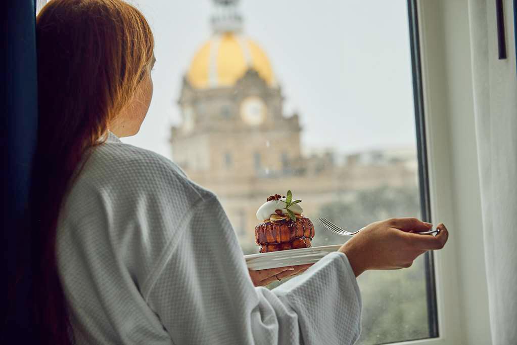 The Drayton Hotel Savannah, Curio Collection by Hilton photo 3
