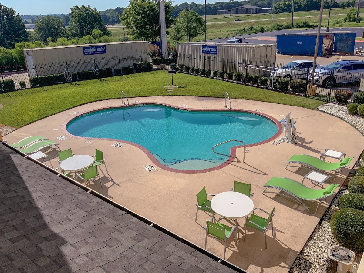 Holiday Inn Express & Suites Mount Pleasant by IHG photo 3