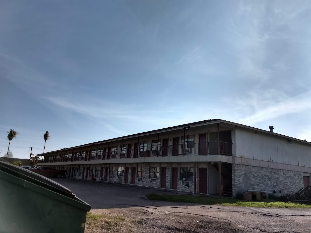 Days Inn by Wyndham El Campo TX photo 2