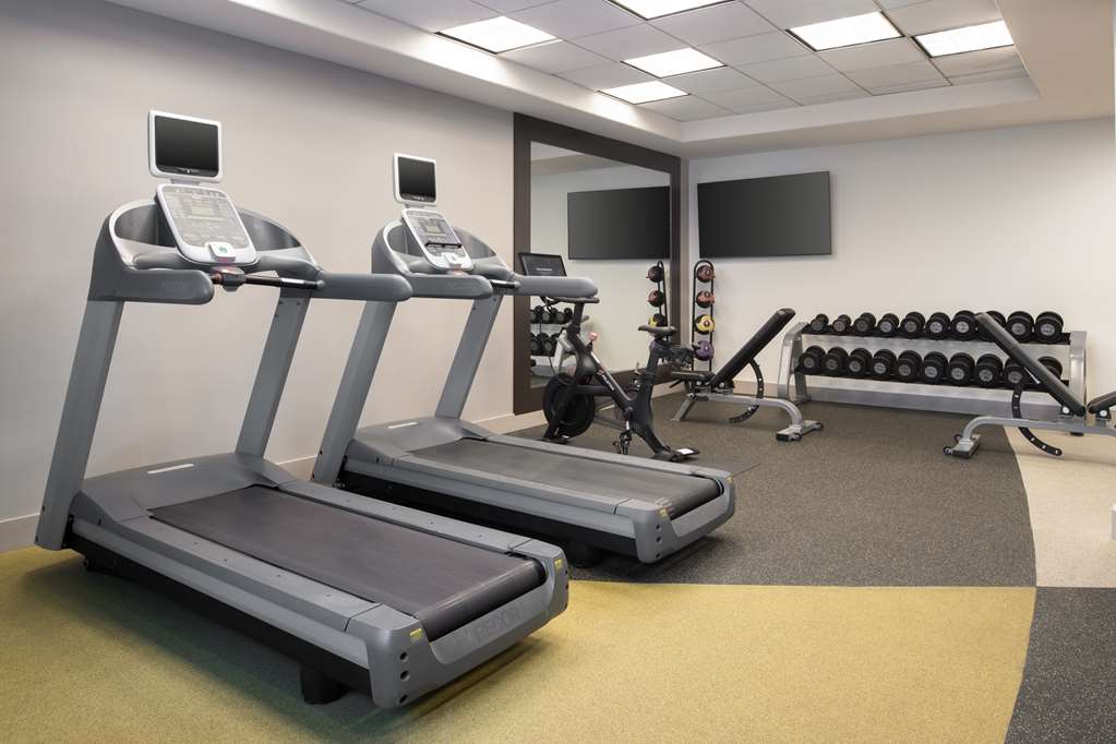 Hilton Garden Inn Fontana photo 3