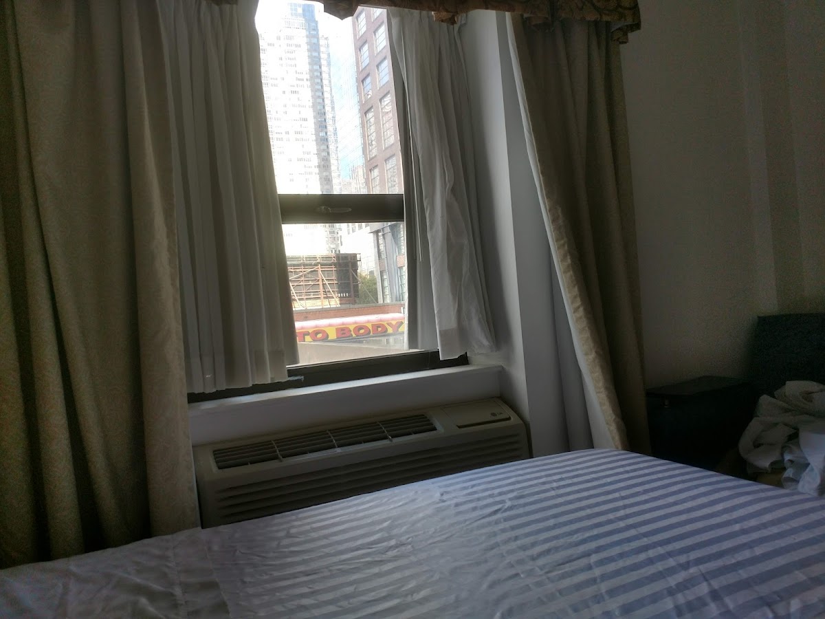 Midtown Convention Center Hotel