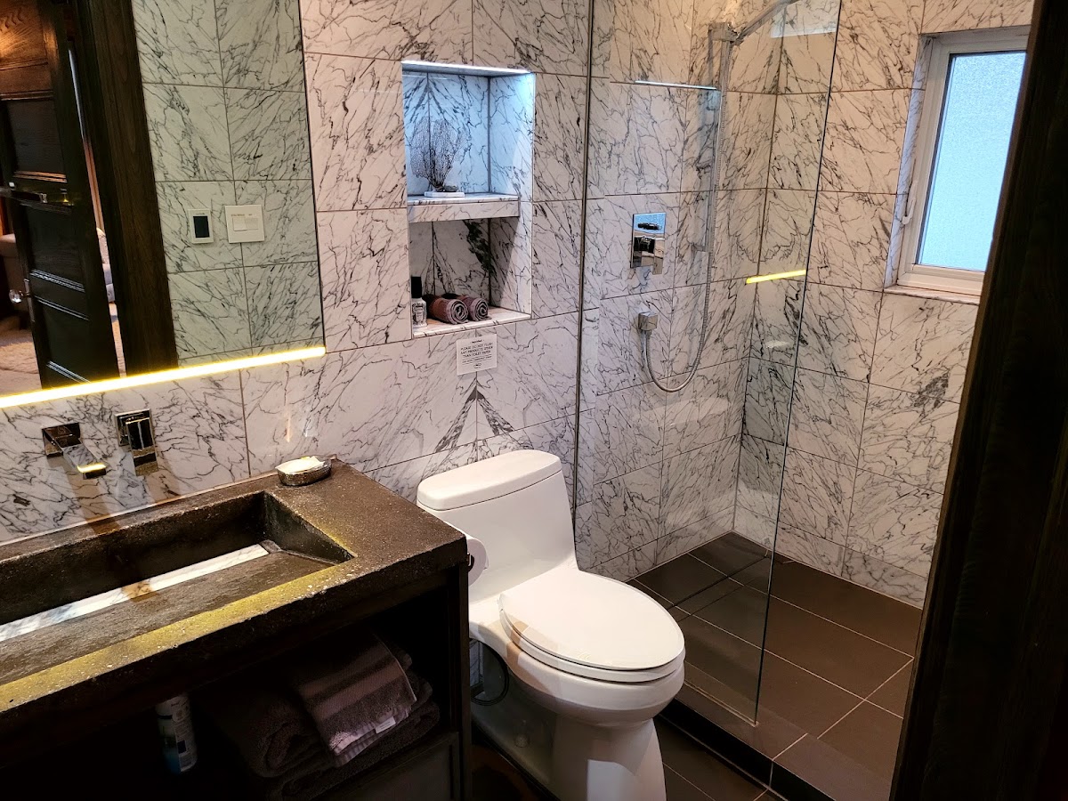 Shadowcrest Guest House