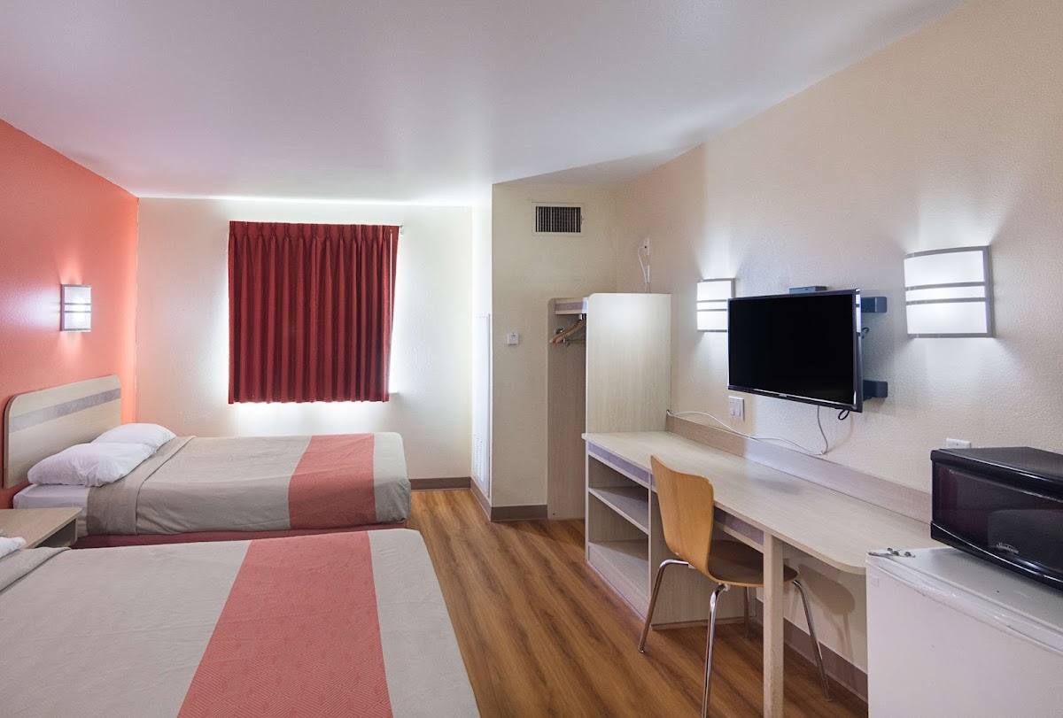 Motel 6 Terrell, TX photo 2