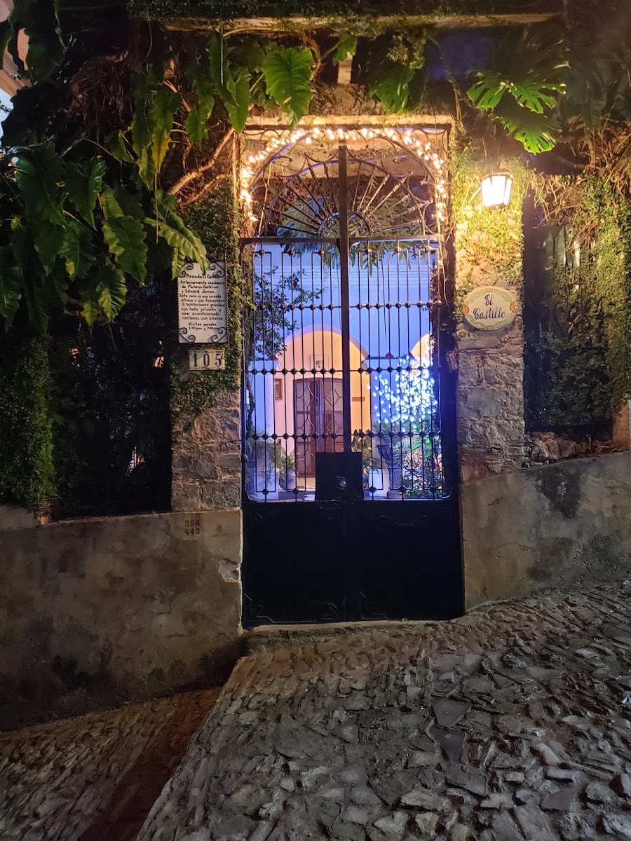 POSADA EL CASTILLO photo 2