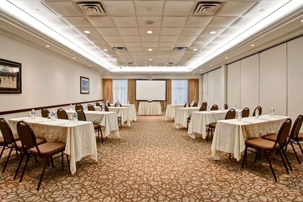 Hilton Garden Inn Toronto/Burlington photo 2