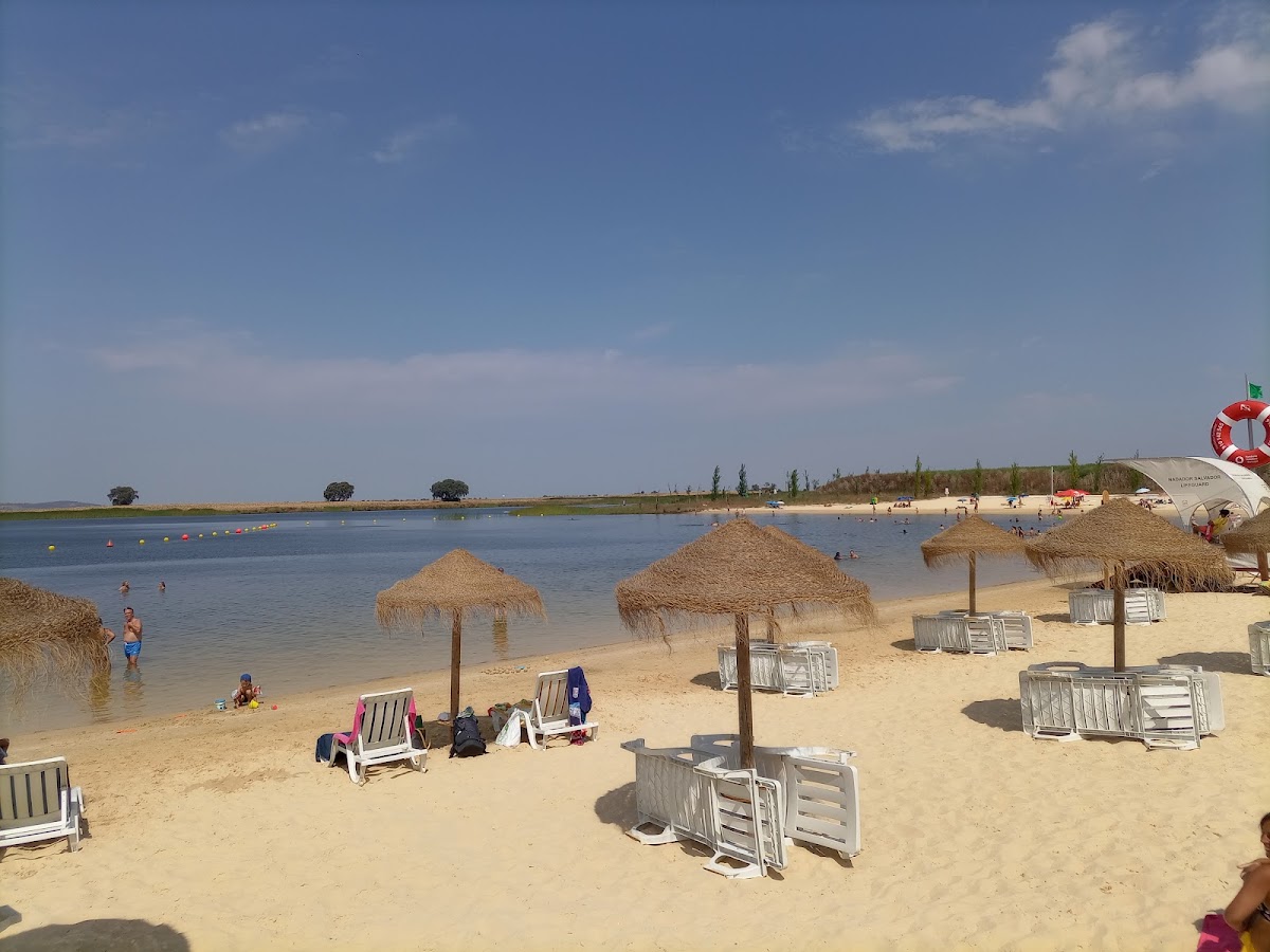 River Beach Cinco Reis