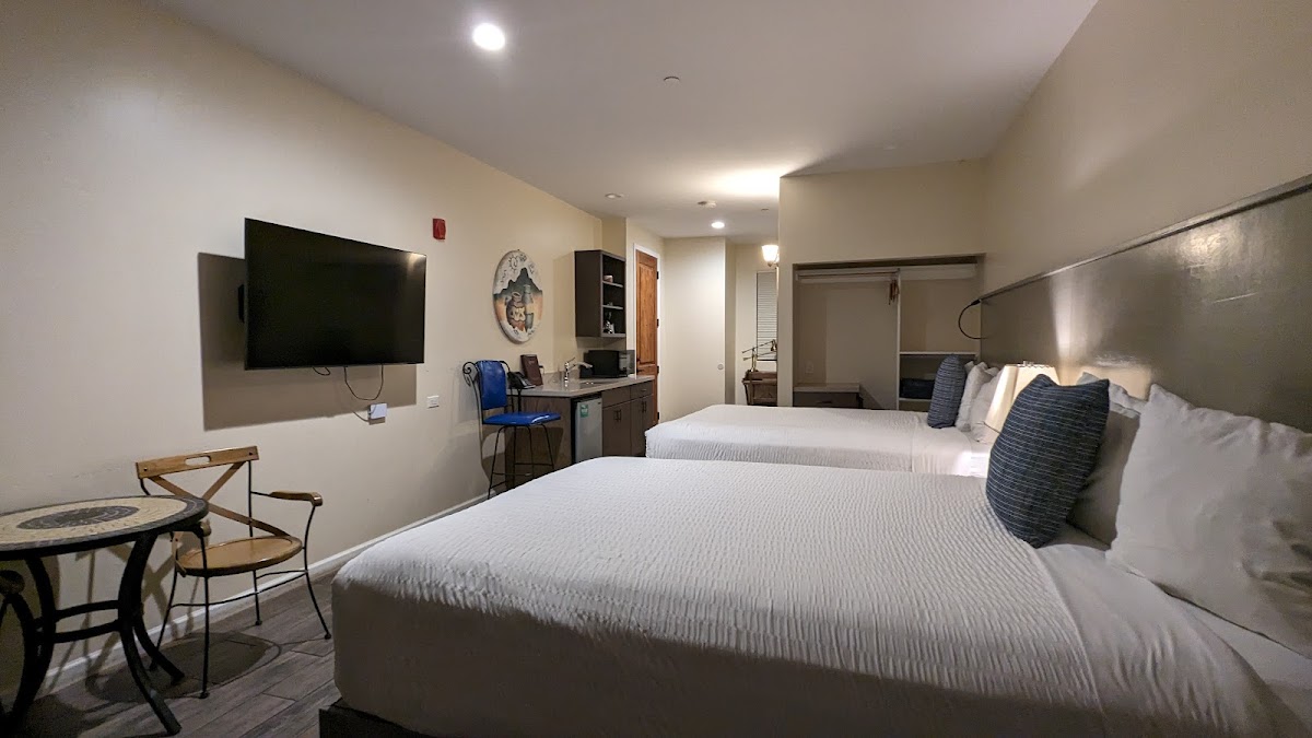 Sedona Village Lodge