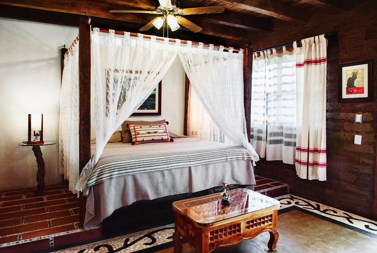 Paradise Hotel Boutique & Lounge photo 2