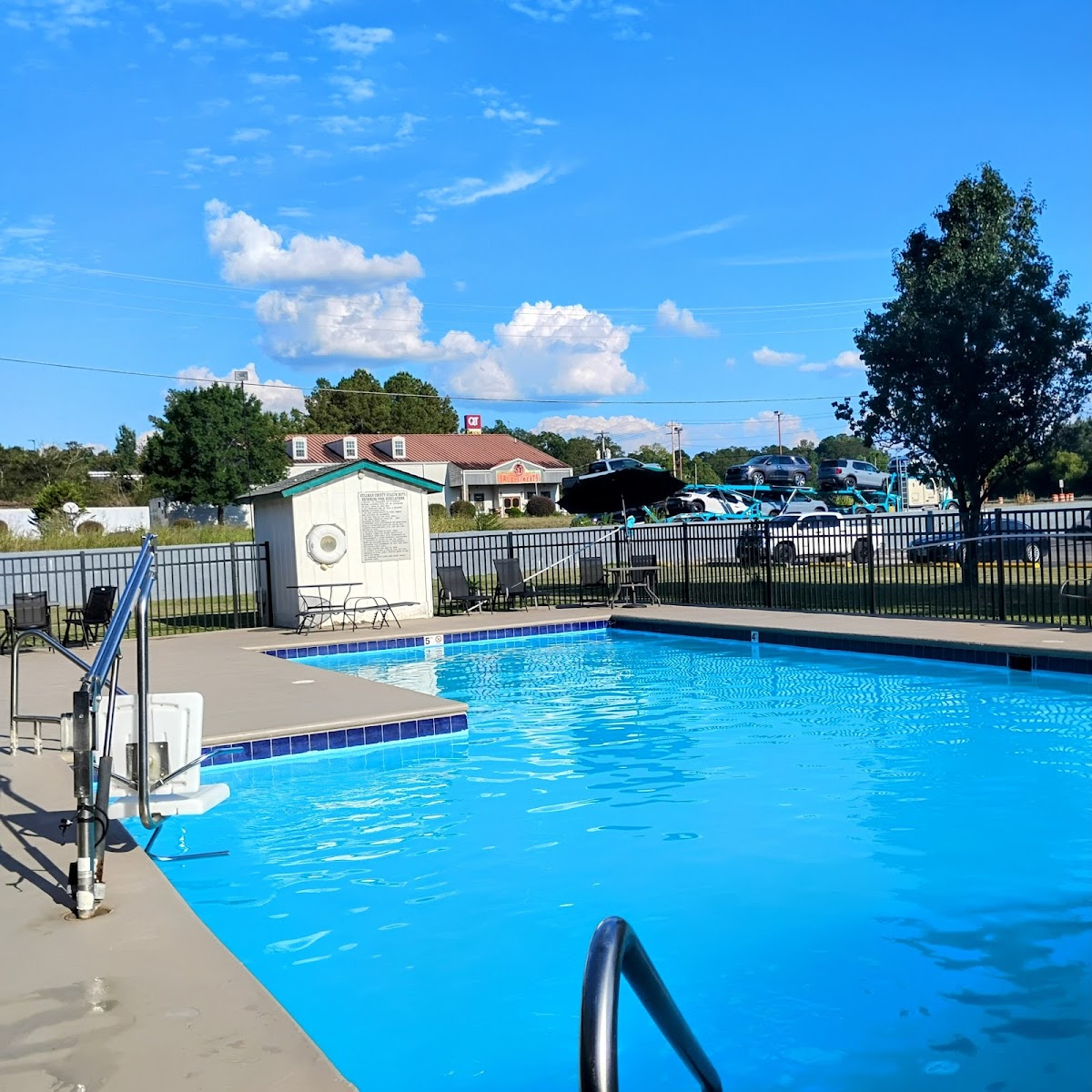 Days Inn by Wyndham Cullman photo 3