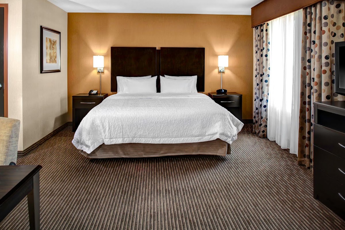 Hampton Inn & Suites Bakersfield/Hwy 58, CA photo 2