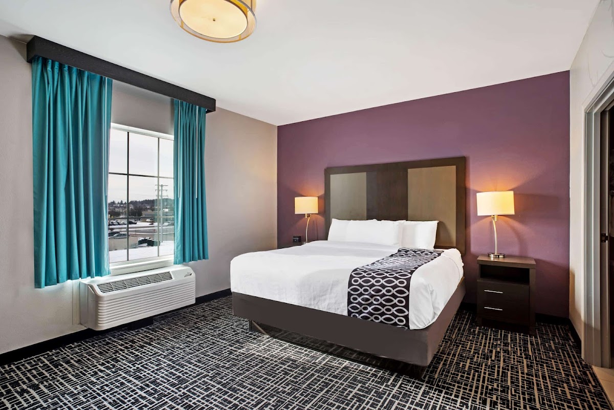 La Quinta Inn & Suites by Wyndham York photo 2