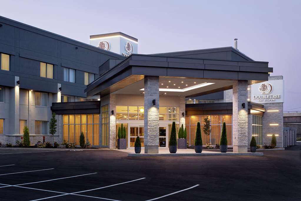 DoubleTree by Hilton Montreal Airport photo 3