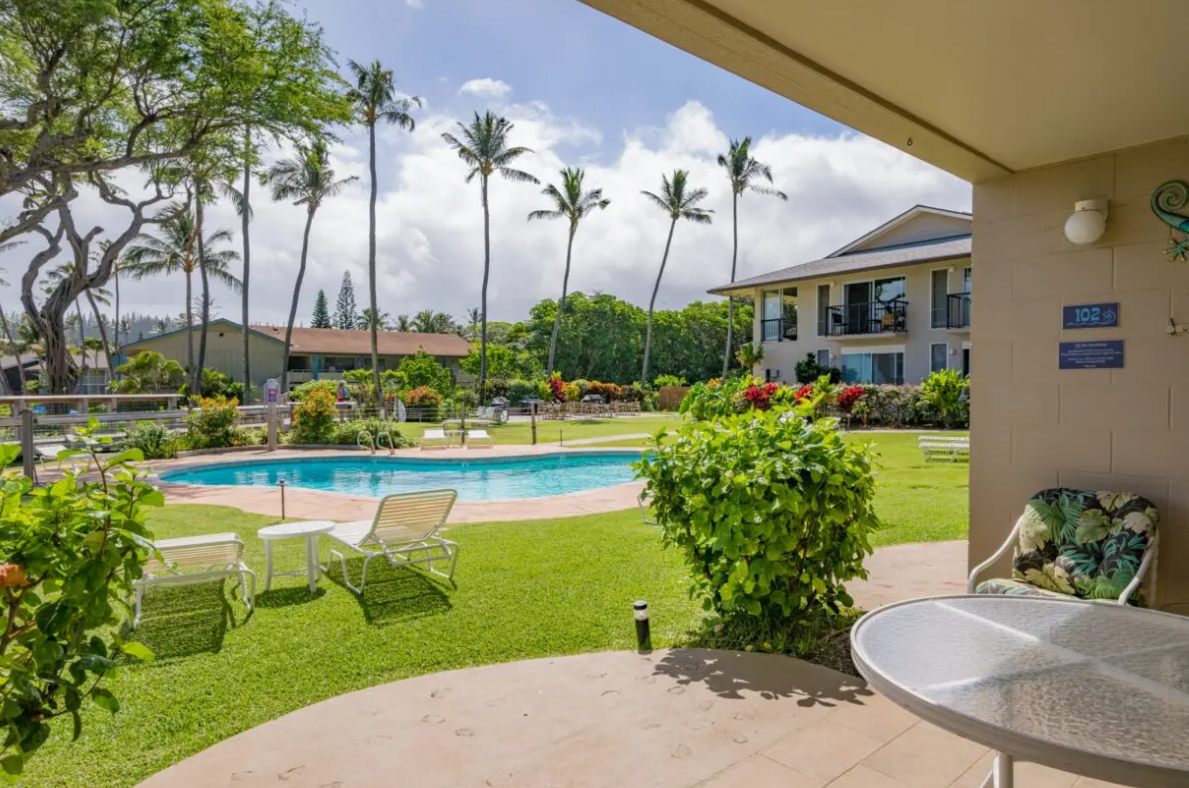 Napili Surf Beach Resort photo 3
