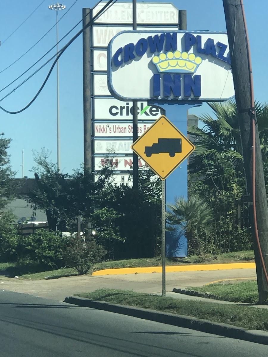 Crown Plaza Inn