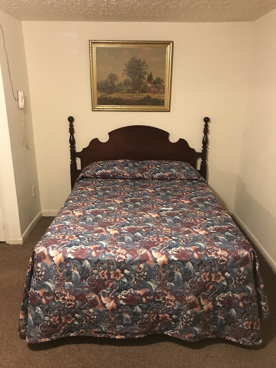 Raeford Inn