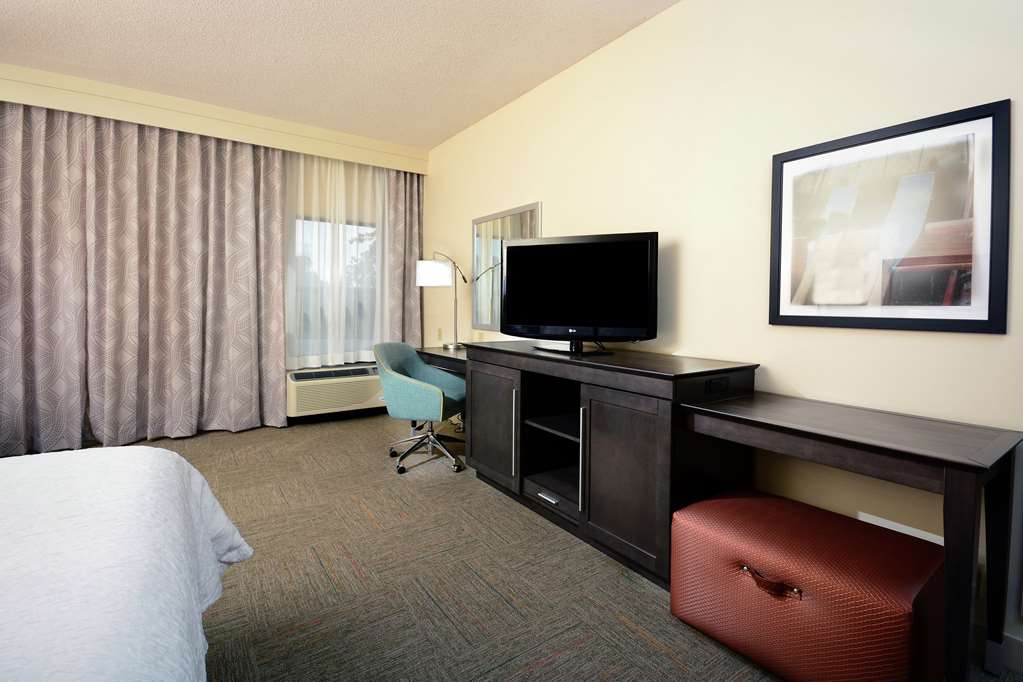Hampton Inn Martinsville photo 3