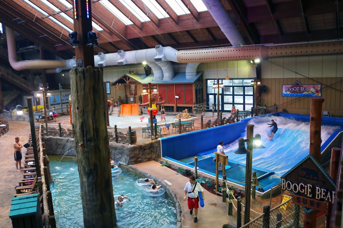 Six Flags Great Escape Lodge & Indoor Waterpark photo 2