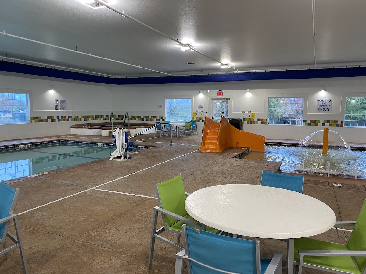 La Quinta Inn & Suites by Wyndham St. Paul-Woodbury photo 3