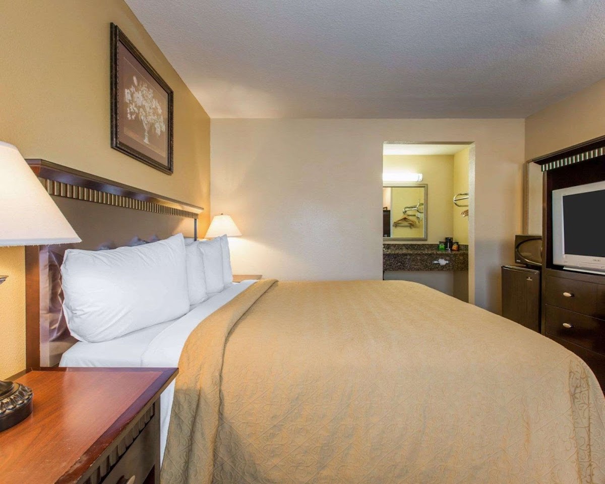 Quality Inn San Bernardino - Loma Linda photo 3