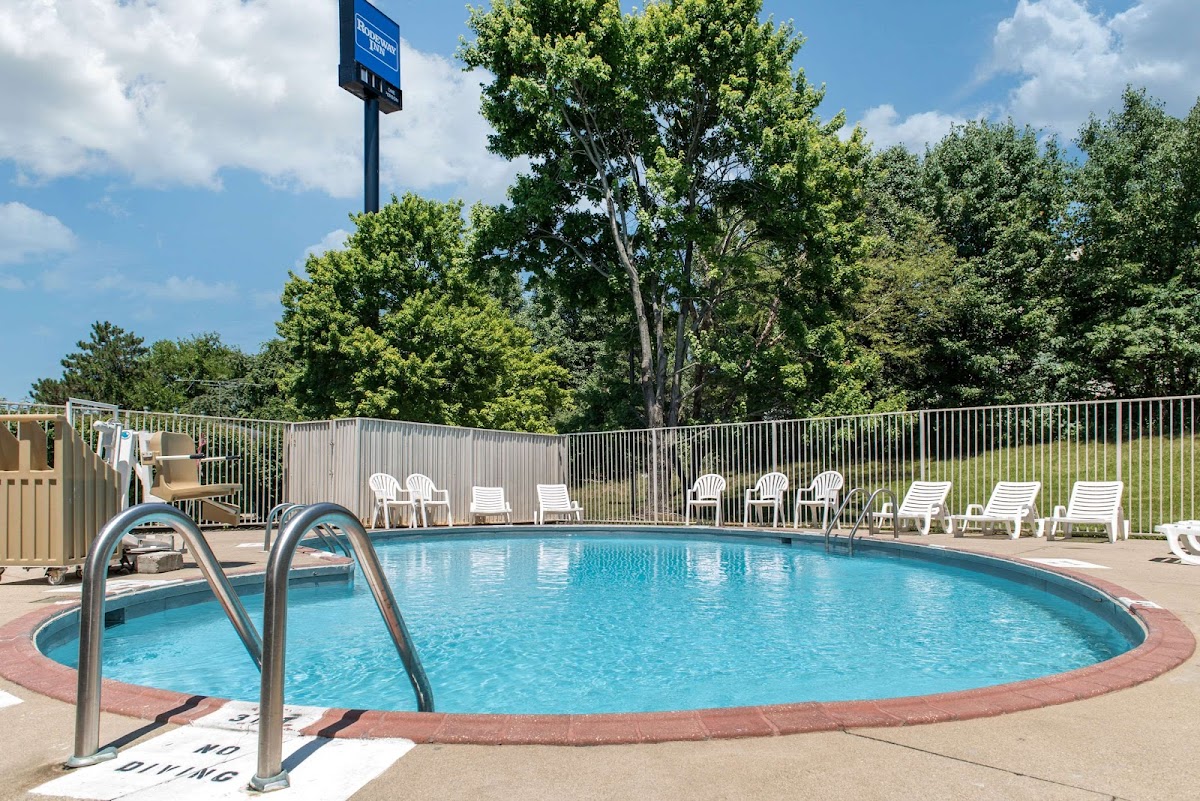 Rodeway Inn Sharonville - Cincinnati North photo 3