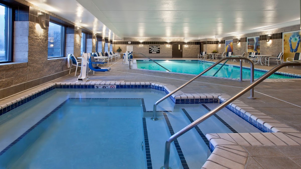 Holiday Inn Express & Suites Eden Prairie - Minnetonka by IHG photo 3