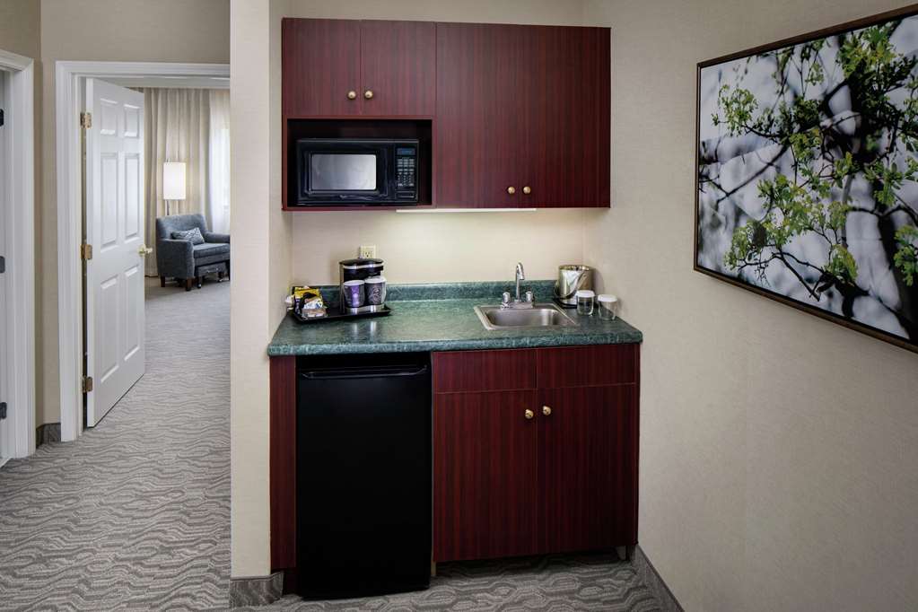 DoubleTree by Hilton Nashua photo 3