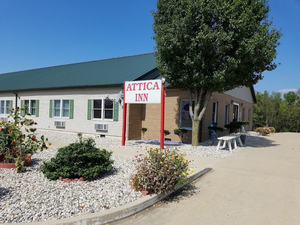 Attica Inn photo 3