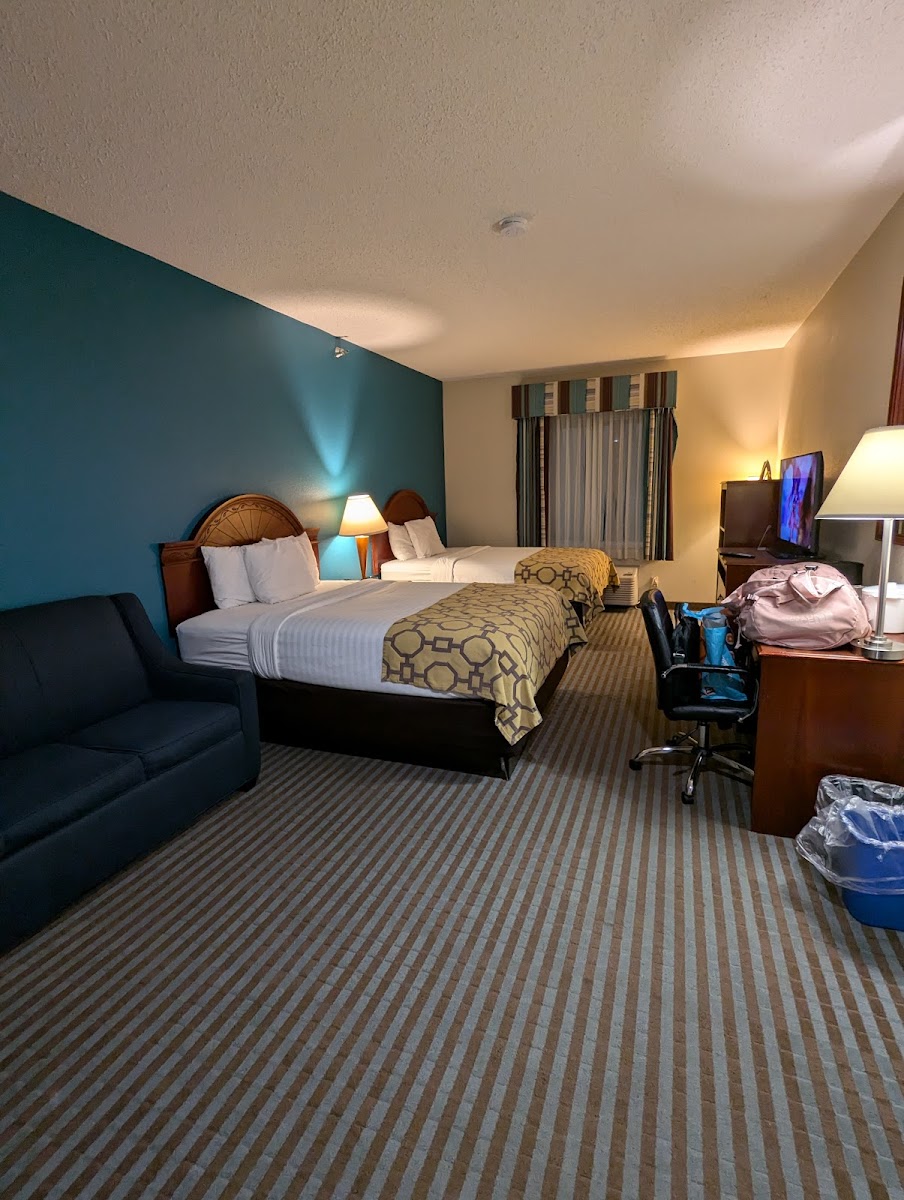 Baymont by Wyndham Elizabethtown photo 3