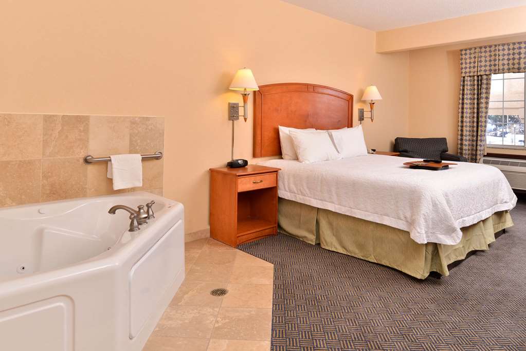 Hampton Inn Grand Island photo 2