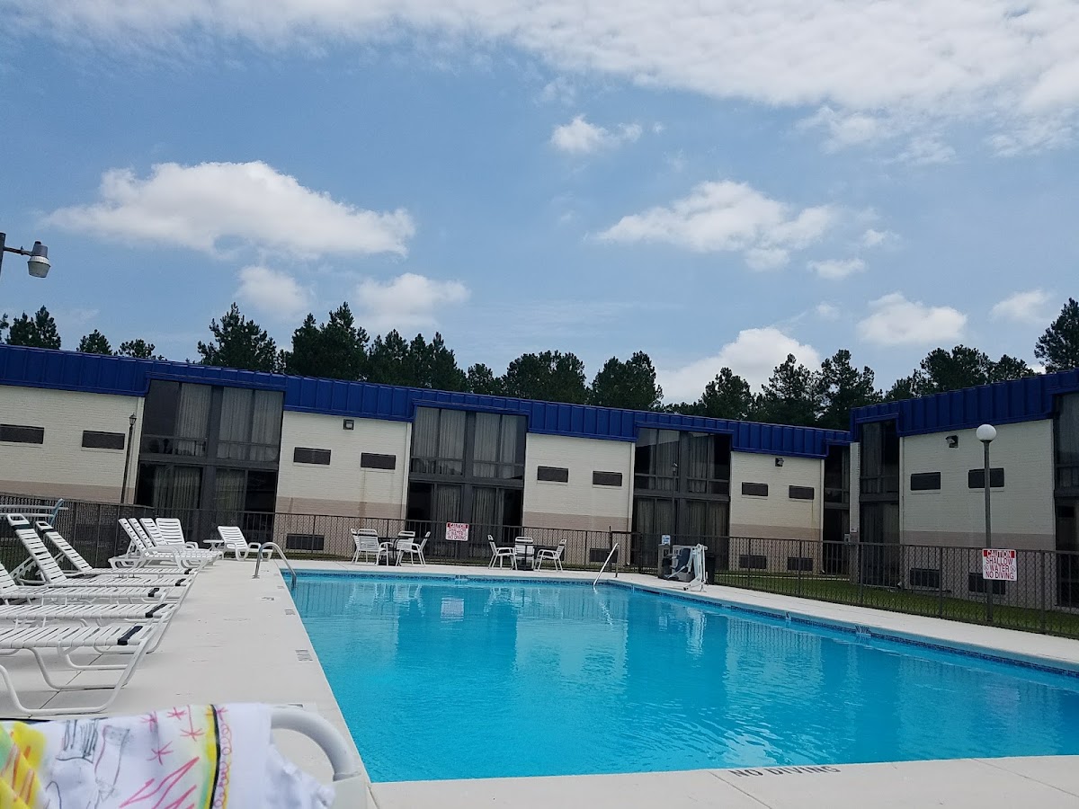 Days Inn by Wyndham Fayetteville-South/I-95 Exit 49 photo 3