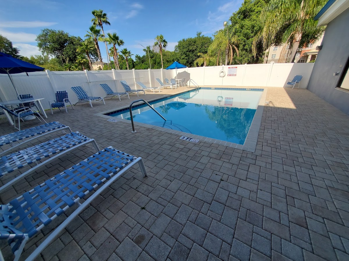 Days Inn & Suites by Wyndham Lakeland photo 3