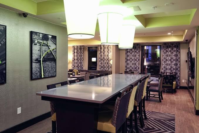 Hampton Inn Paris photo 2