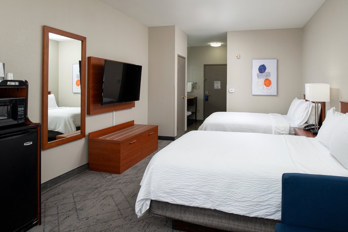 Holiday Inn Express & Suites Farmington (Bloomfield) by IHG photo 2