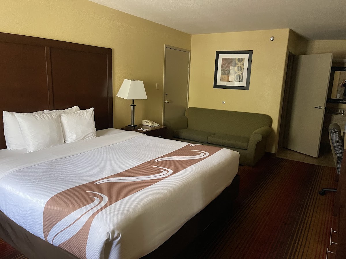 Quality Inn & Suites Albuquerque West photo 2