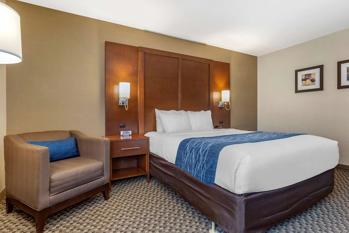 Comfort Inn at Buffalo Bill Village Resort photo 2