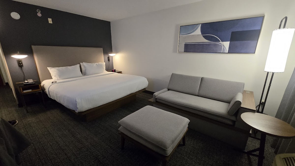 Courtyard by Marriott Fargo Moorhead, MN photo 2