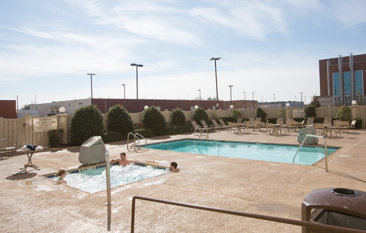Hilton Garden Inn Dallas/Market Center photo 3