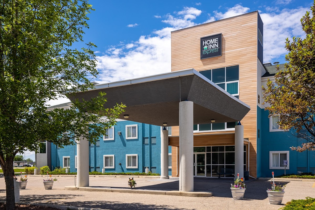Home Inn Express Medicine Hat