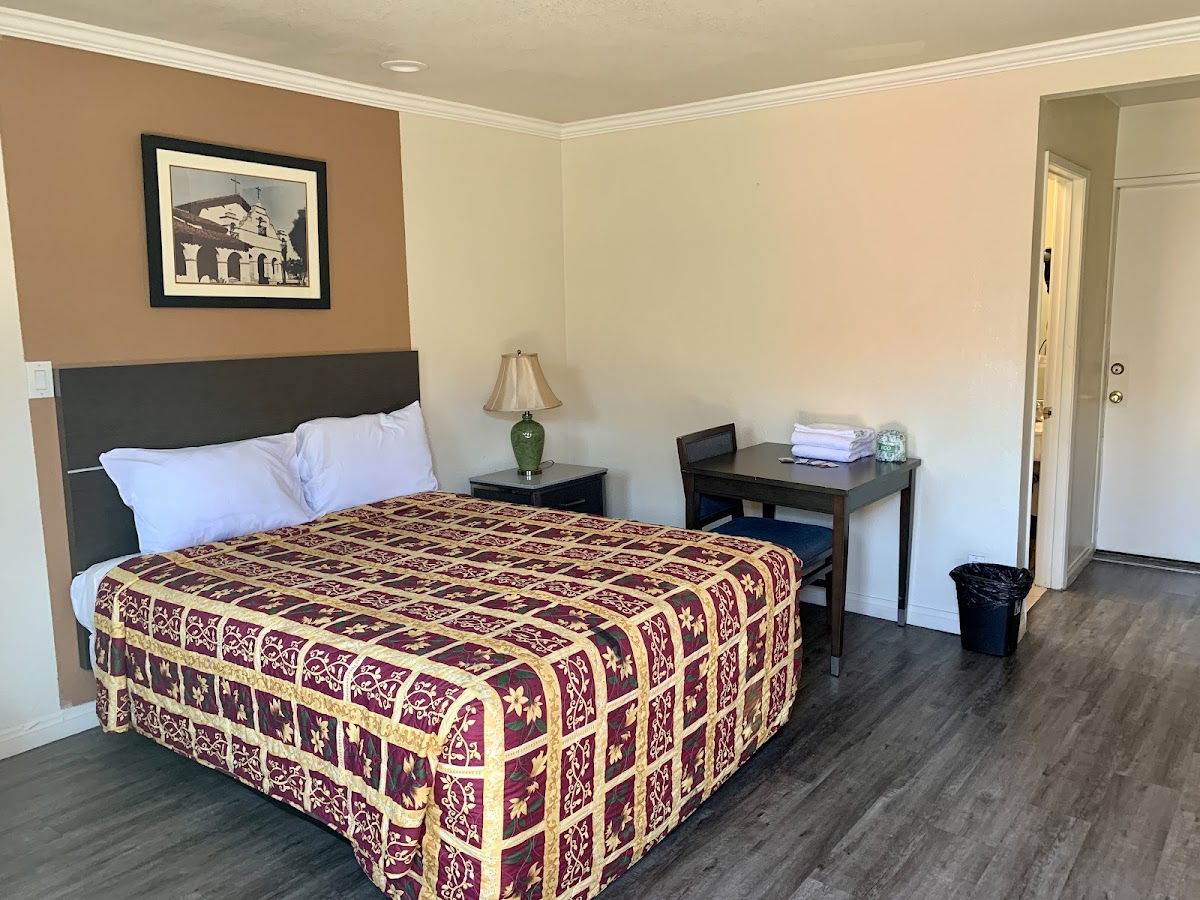 Mission Motel photo 2