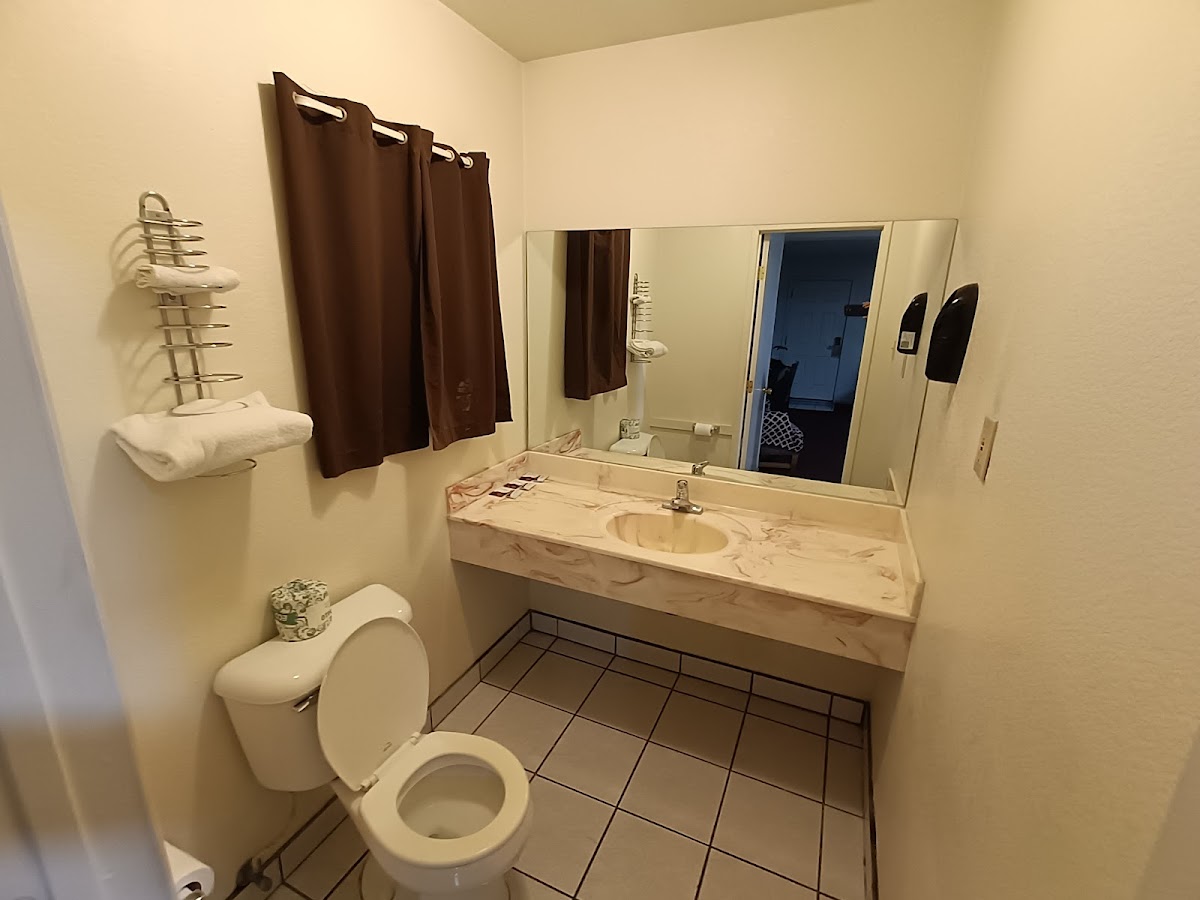 Mission Motel photo 3